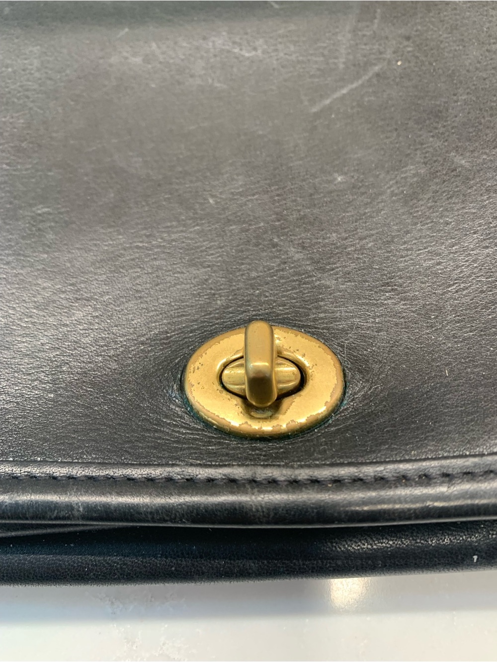 Vintage 80s Coach 9755 Penny Pocket Black Leather Flap Bag - Picture 6 of 9